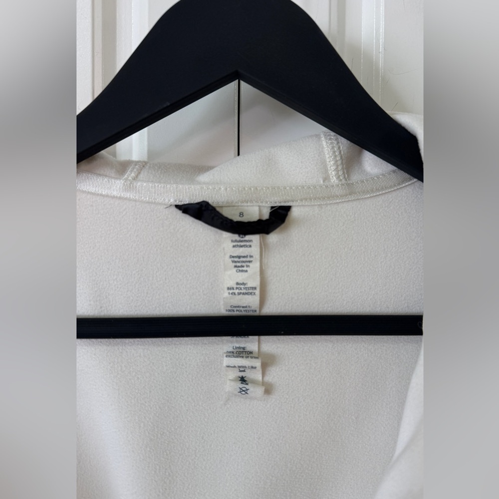 Lululemon Uba Hoodie Softshell | Size 8 - Picture 11 of 13